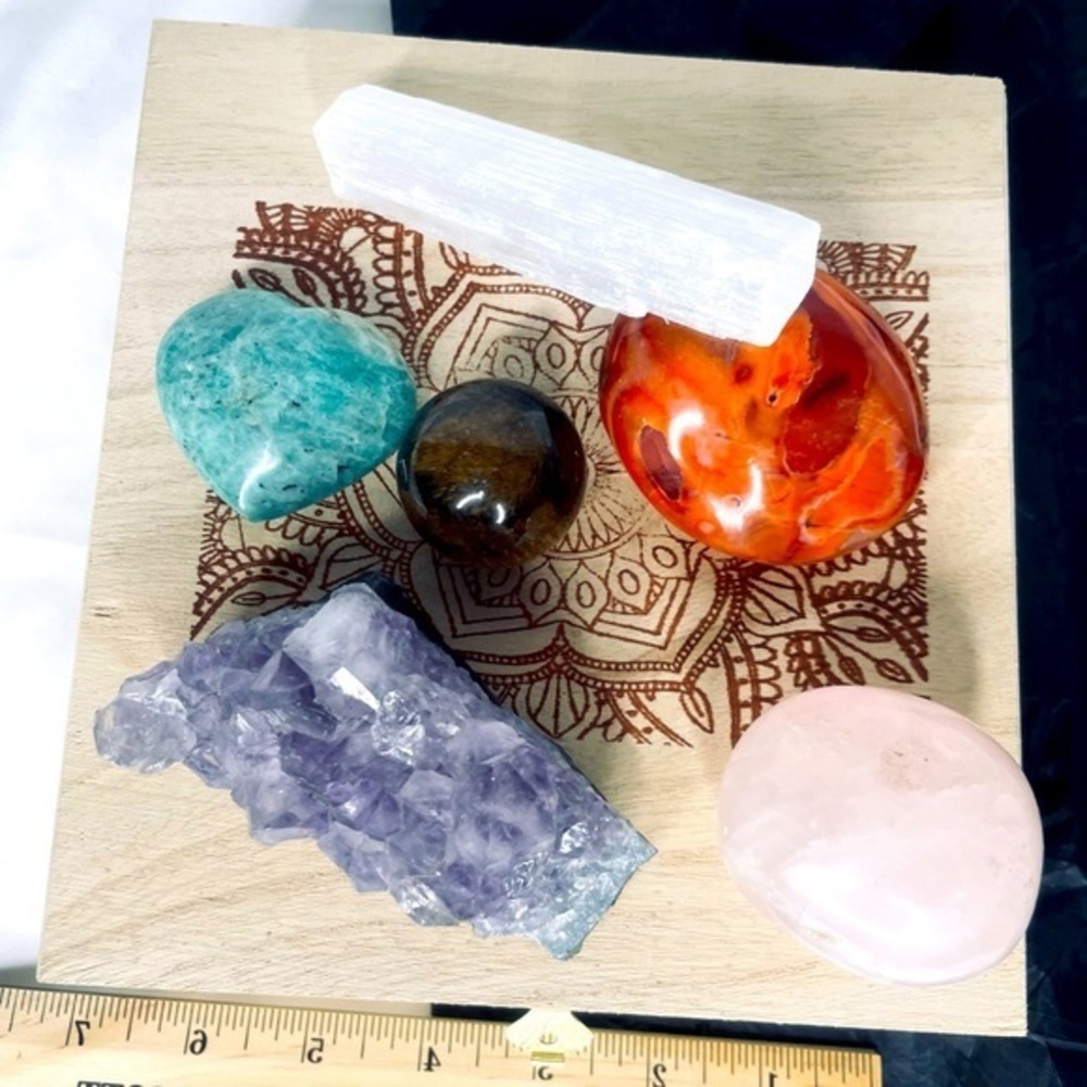Energy Crystal Gift Box | Hand picked crystals! Makes A Perfect Gift